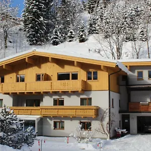 Schönfeld Apartment